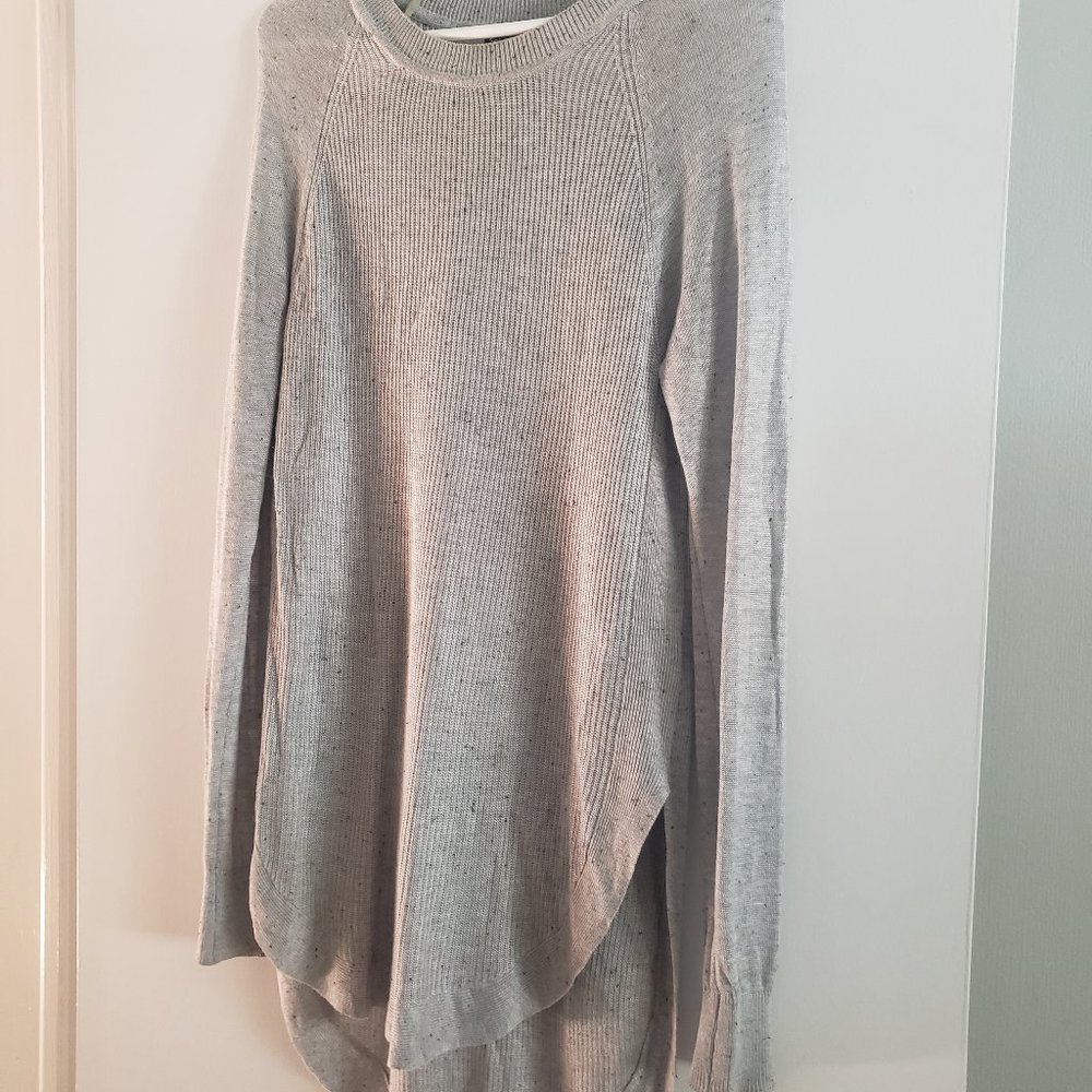 Top for leggings or skinny jeans